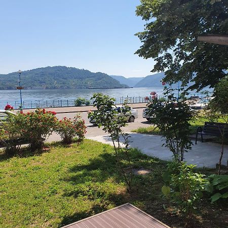 Sendy Apartment Orsova Ngoại thất bức ảnh